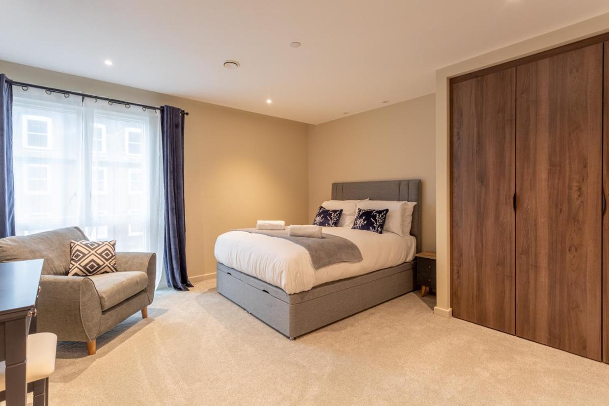Luxury 2 Bedroom Apartment With Free Parking In The Heart Of Йорк Екстер'єр фото